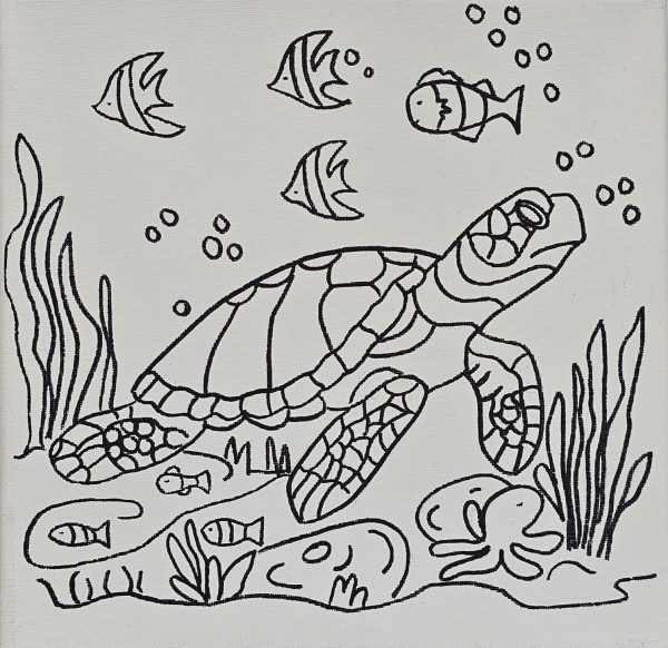 Flat view of turtle swimming in ocean